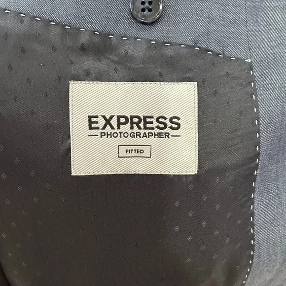 Express | Men’s fitted 3 piece suit - Picture 3 of 14